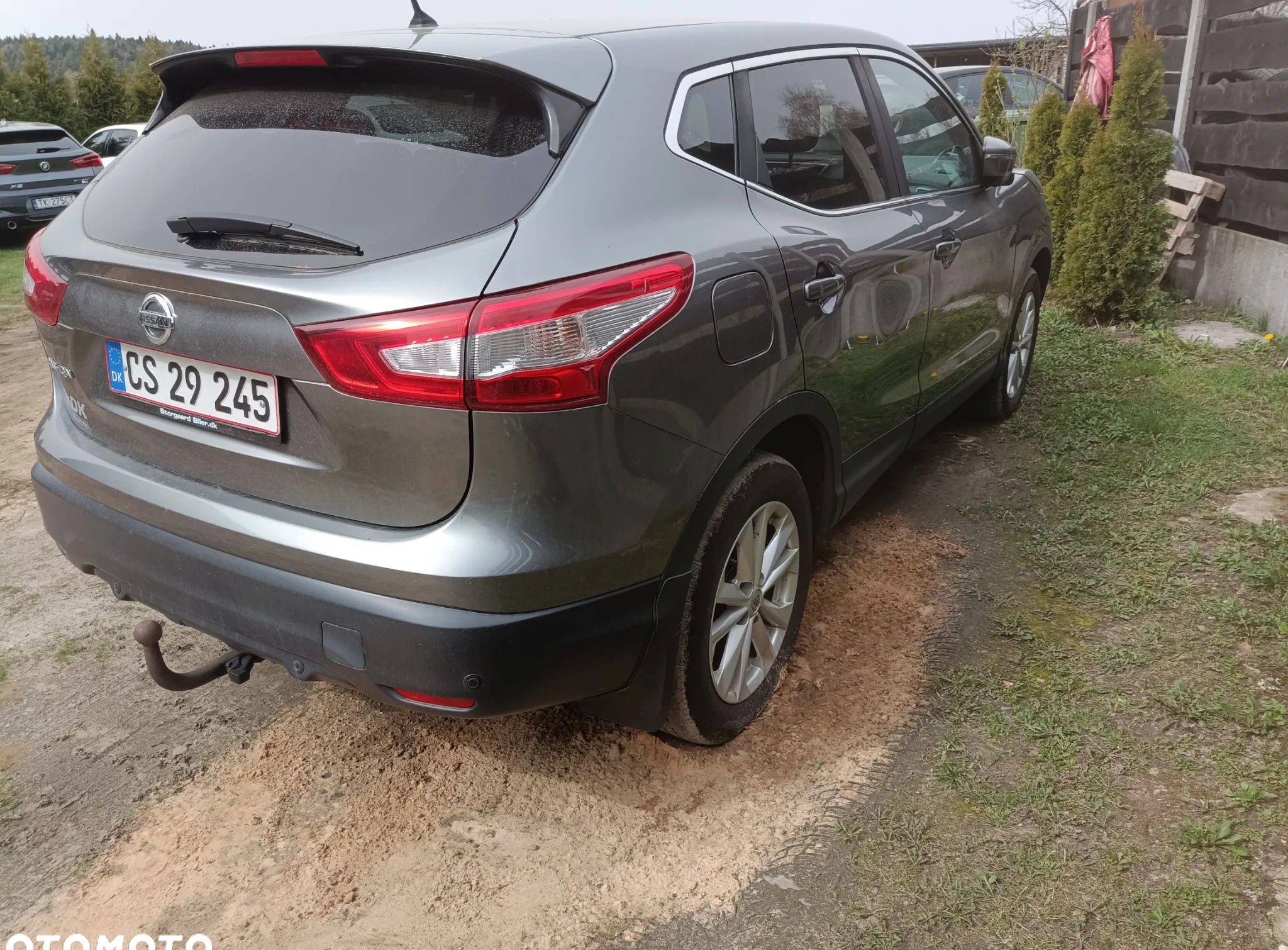 Nissan Qashqai cena 38500 przebieg: 160000, rok produkcji 2016 z Zdzieszowice małe 562